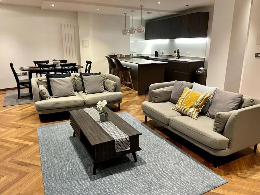 The Penthouse By Condokeeper Appartamento Londra